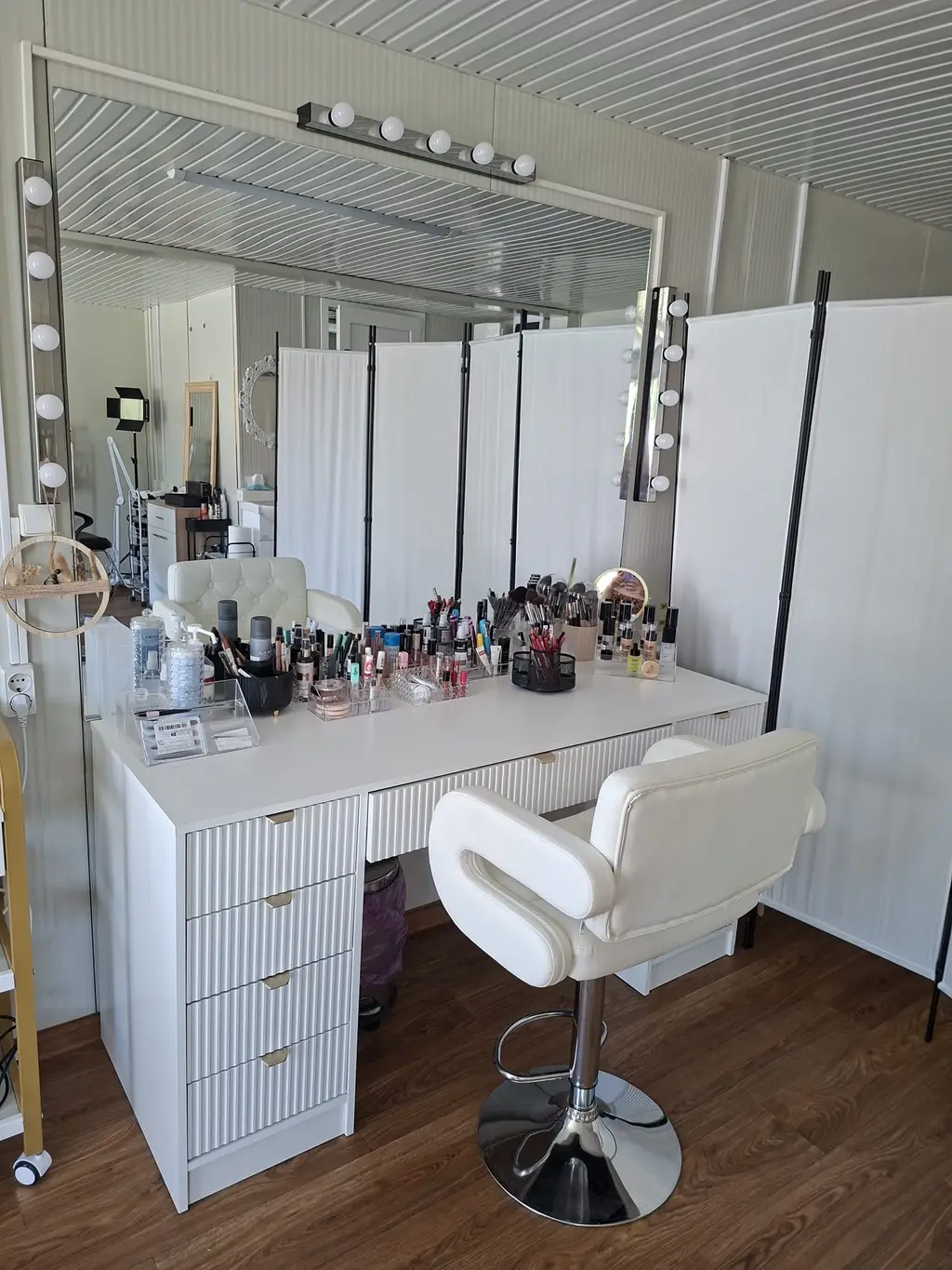 Make-up